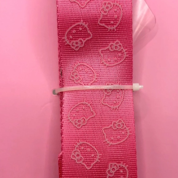 🎀 Hello Kitty Travel Strap Phone Coin Purse - Picture 8 of 8